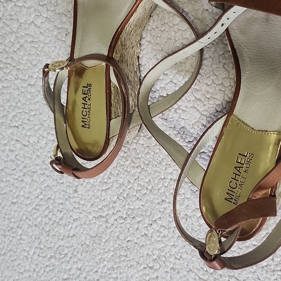 Michael Michael Kors platform ankle strap sandals with leather uppers - Picture 2 of 10